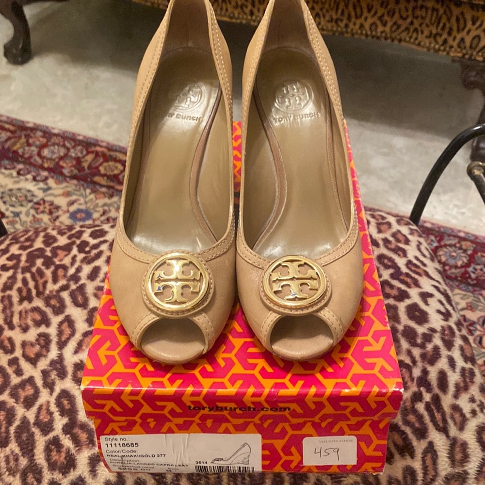 TORY BURCH open toe wedge